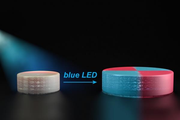 化學傢們用LED光改變3D打印(yin)對象結構